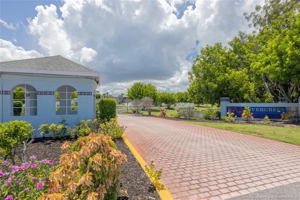1627 SE Green Acres Circle, Unit Z203, Port Saint Lucie, FL 34952 Photo