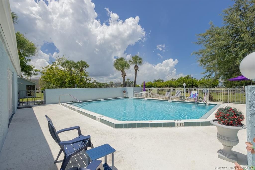 1627 SE Green Acres Circle, Unit Z203, Port Saint Lucie, FL 34952 Photo