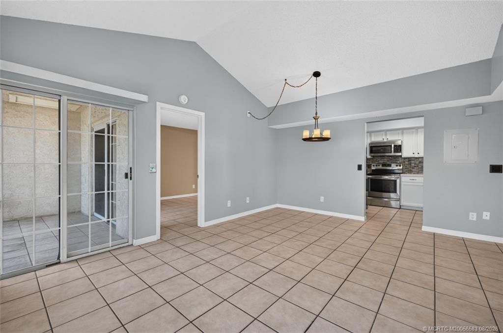 1627 SE Green Acres Circle, Unit Z203, Port Saint Lucie, FL 34952 Photo