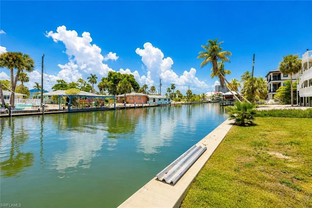 290 Ohio Ave, Fort Myers Beach, FL 33931 Photo