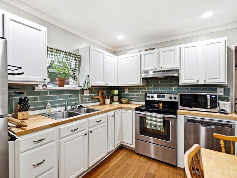 2097 Lehner Road , Columbus, OH 43224 Photo 28