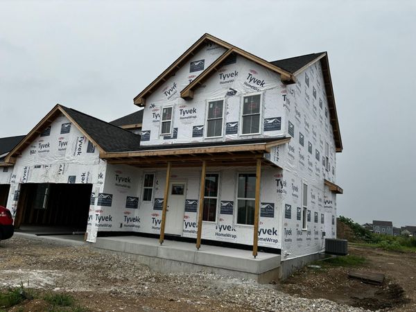 1749 Switchgrass St, Oconomowoc, WI 53066