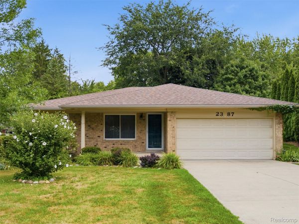 2387 Sanders Place , Bloomfield Hills, Mi 48302