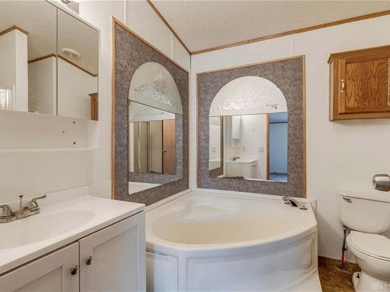 17 Bay Meadow Dr, Batavia, OH 45103 Photo 13