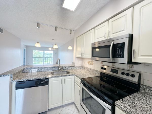 2220 N CYPRESS BEND Drive, Unit 503, Pompano Beach, FL 33069