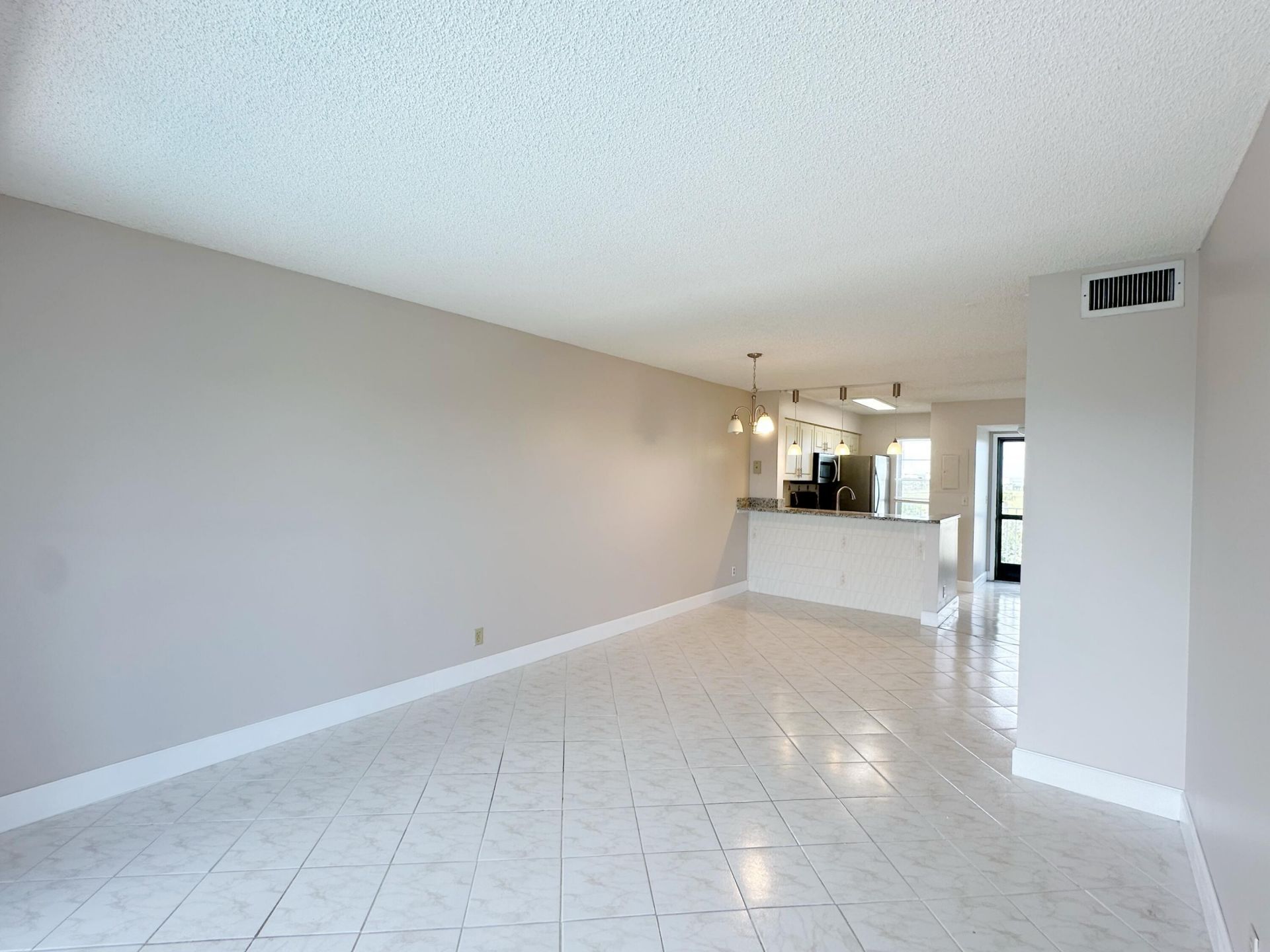 2220 N Cypress Bend Drive, Unit 503, Pompano Beach, FL 33069 Photo