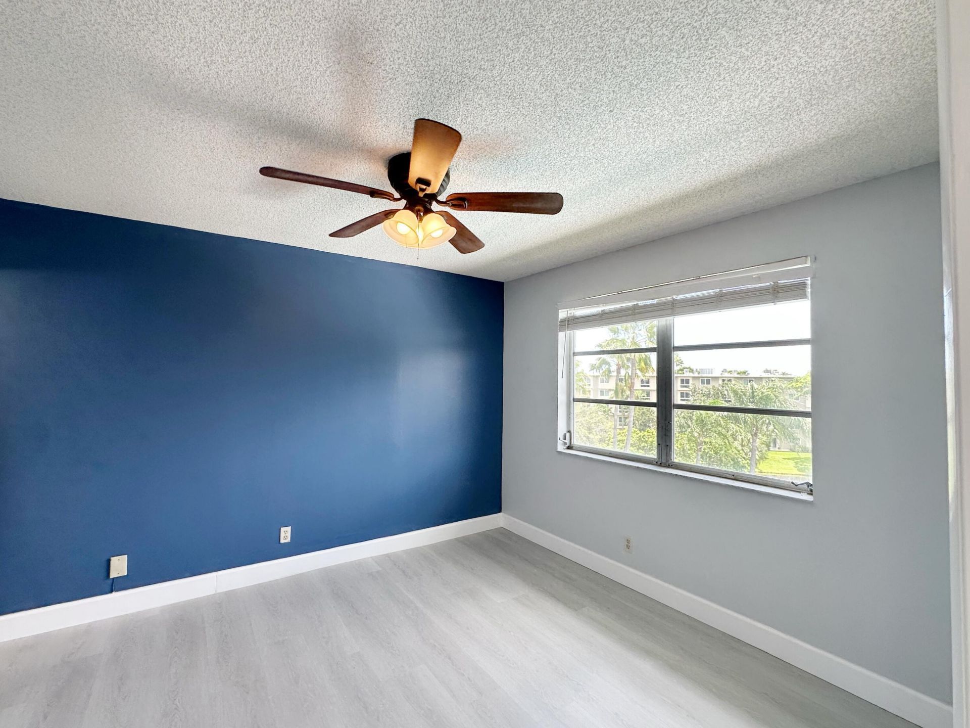 2220 N Cypress Bend Drive, Unit 503, Pompano Beach, FL 33069 Photo