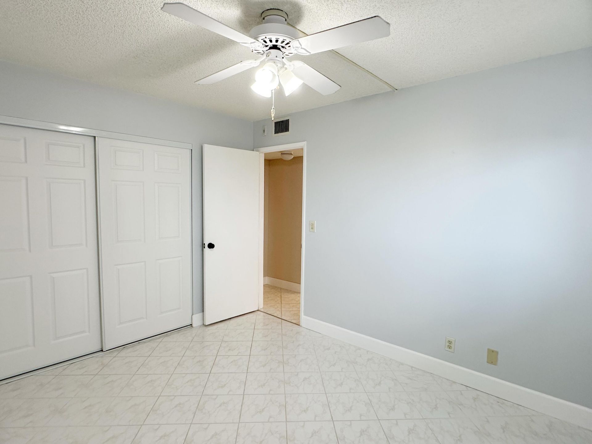 2220 N Cypress Bend Drive, Unit 503, Pompano Beach, FL 33069 Photo