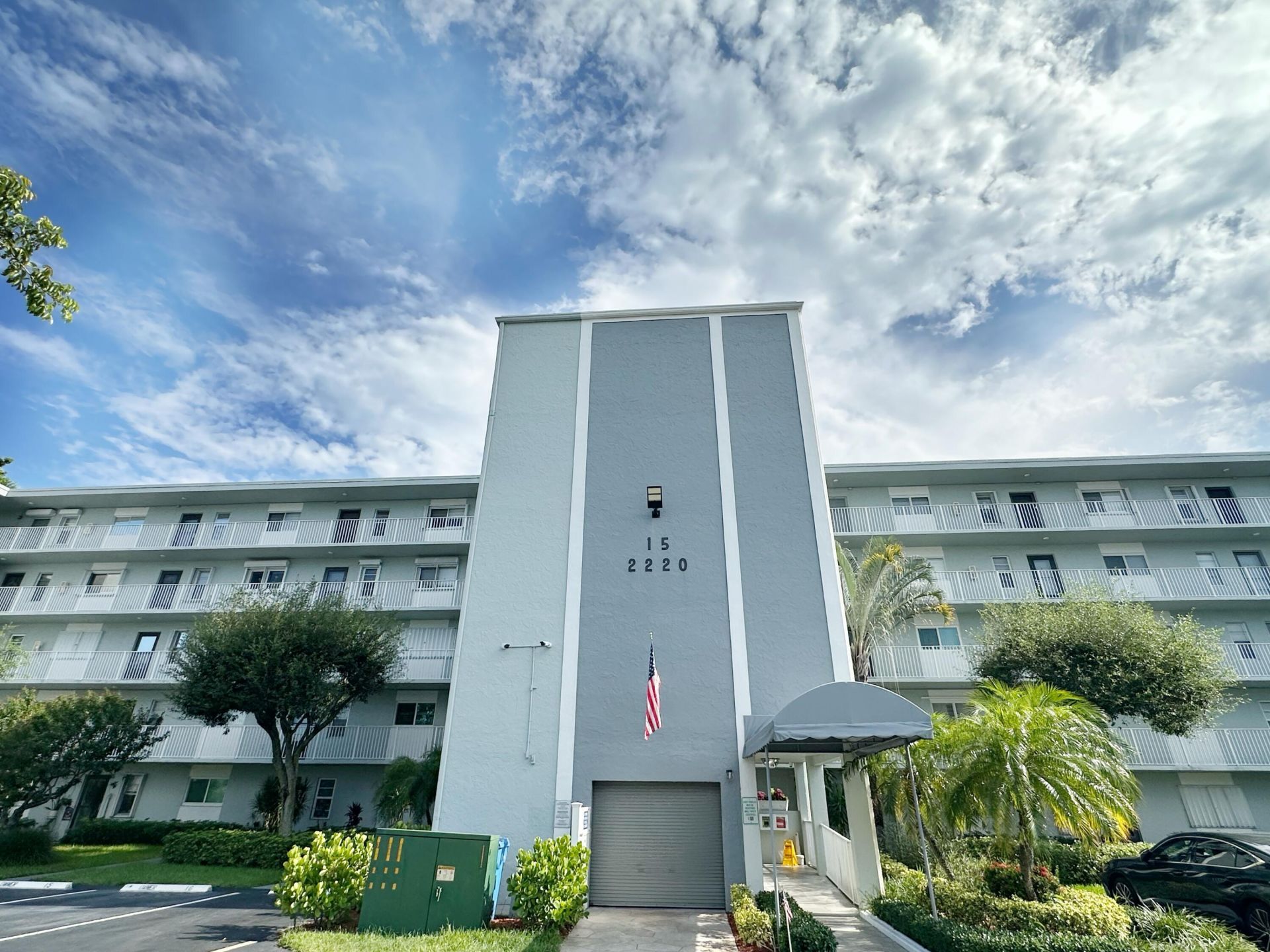 2220 N Cypress Bend Drive, Unit 503, Pompano Beach, FL 33069 Photo