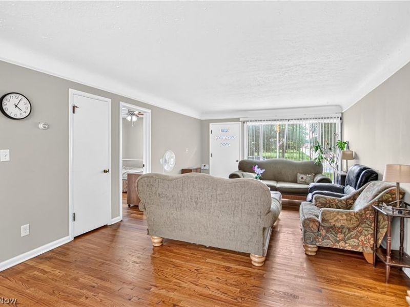 5984 Pearl Road, Parma Heights, OH 44130 Photo 11