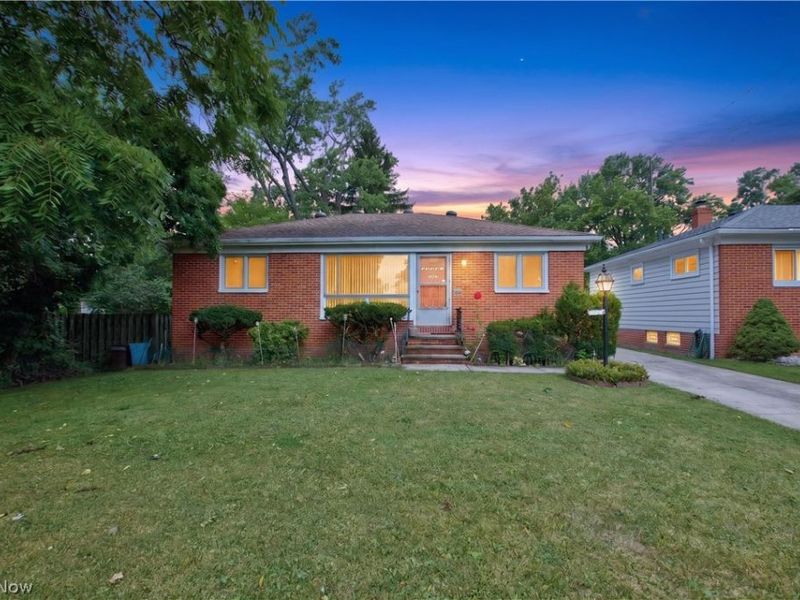 5984 Pearl Road, Parma Heights, OH 44130 Photo 2