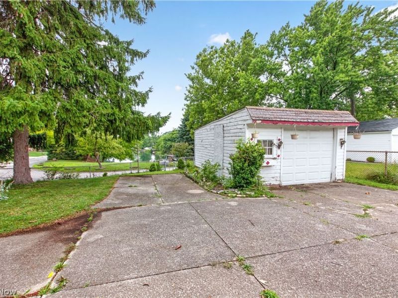 5984 Pearl Road, Parma Heights, OH 44130 Photo 32