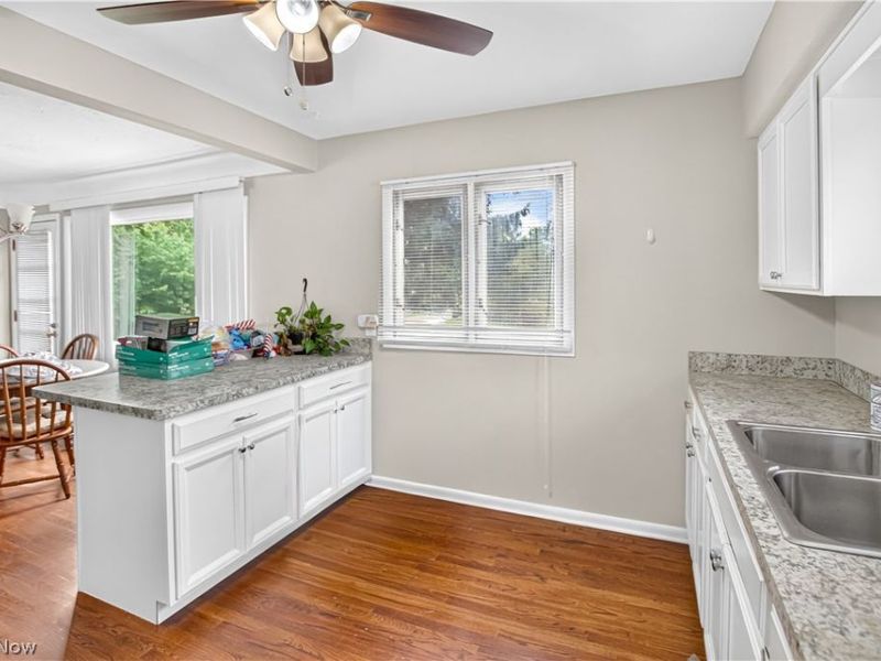 5984 Pearl Road, Parma Heights, OH 44130 Photo 7