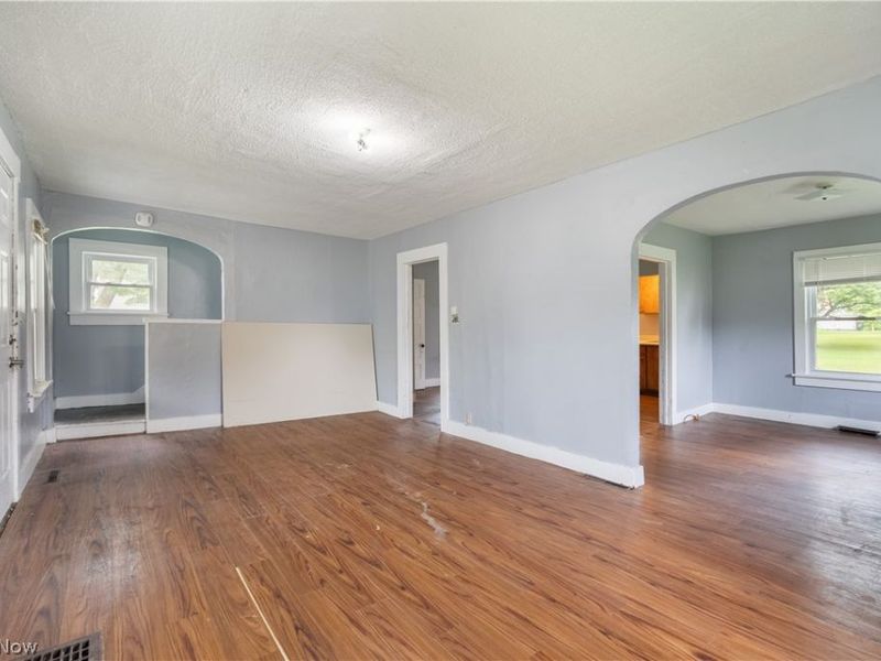 555 W New York Avenue, Sebring, OH 44672 Photo 11