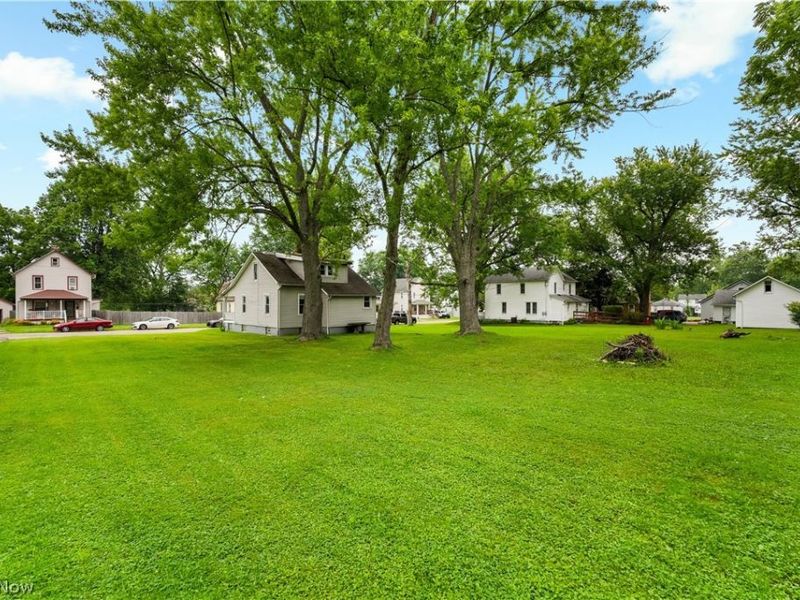 555 W New York Avenue, Sebring, OH 44672 Photo 5