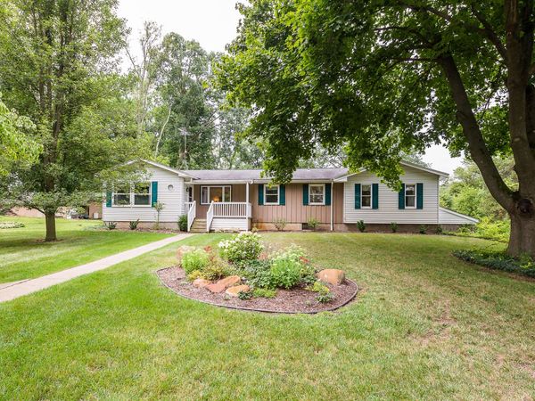 7682 Michigan State Road 52, Manchester, MI 48158
