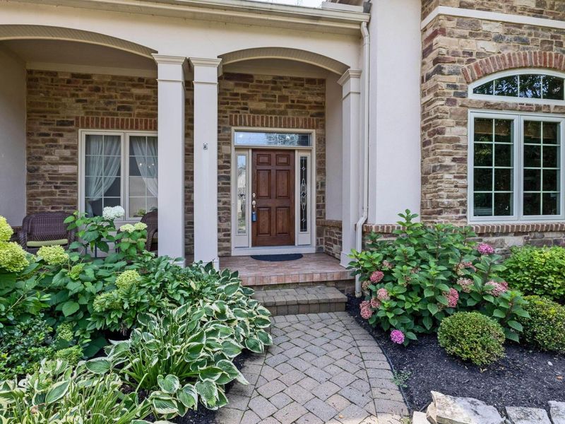 5502 Via Alvito Drive , Westerville, OH 43082 Photo 2
