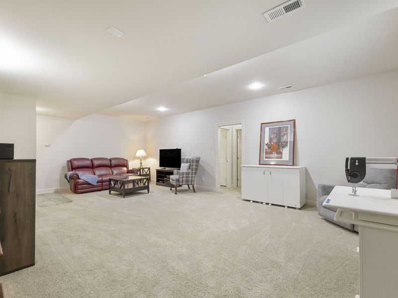5502 Via Alvito Drive , Westerville, OH 43082 Photo 32
