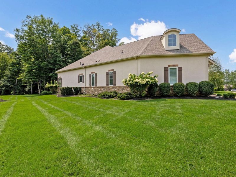 5502 Via Alvito Drive , Westerville, OH 43082 Photo 39