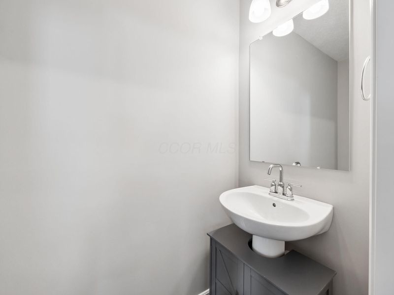 7081 Sanctuary Drive NW, Pickerington, OH 43147 Photo 13