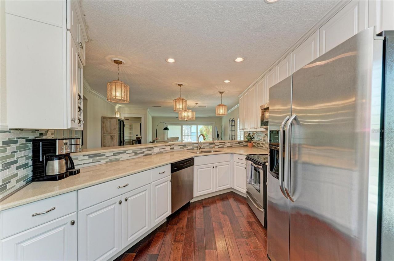 5320 Gulf Of Mexico Drive , Unit 204, Longboat Key, FL 34228 Photo