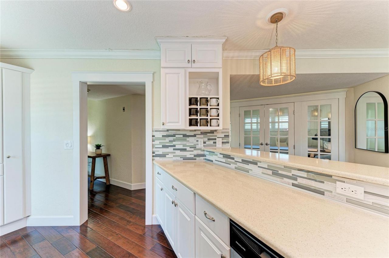 5320 Gulf Of Mexico Drive , Unit 204, Longboat Key, FL 34228 Photo