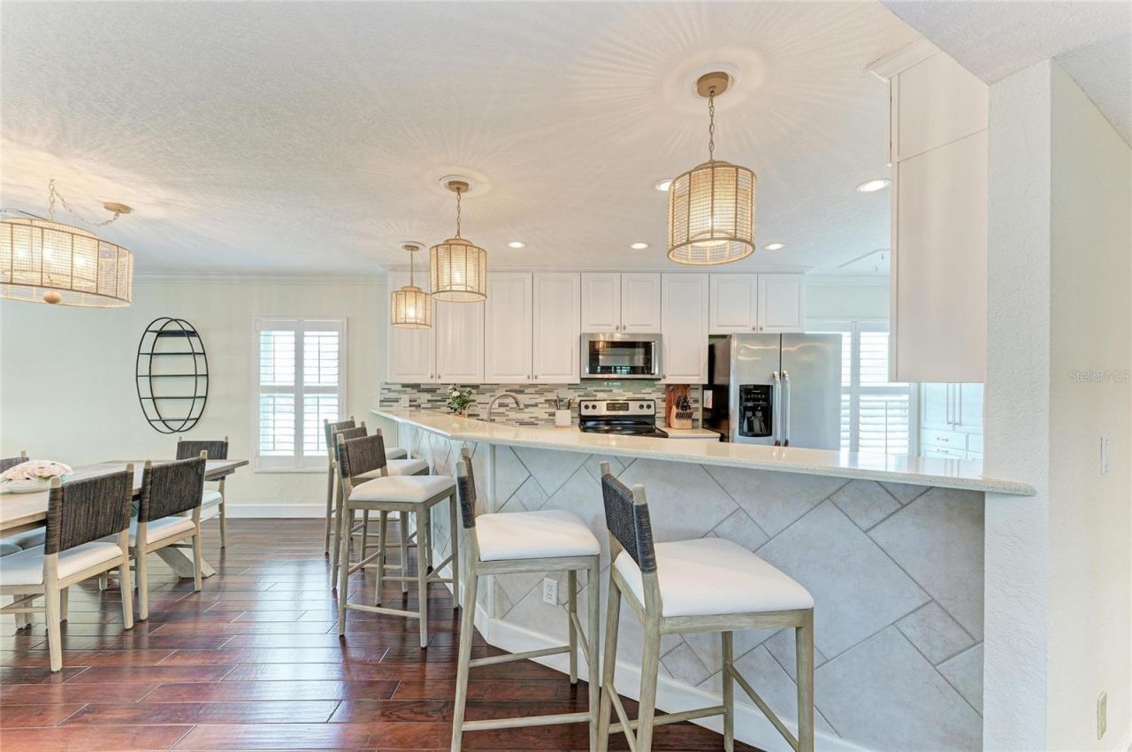 5320 Gulf Of Mexico Drive , Unit 204, Longboat Key, FL 34228 Photo
