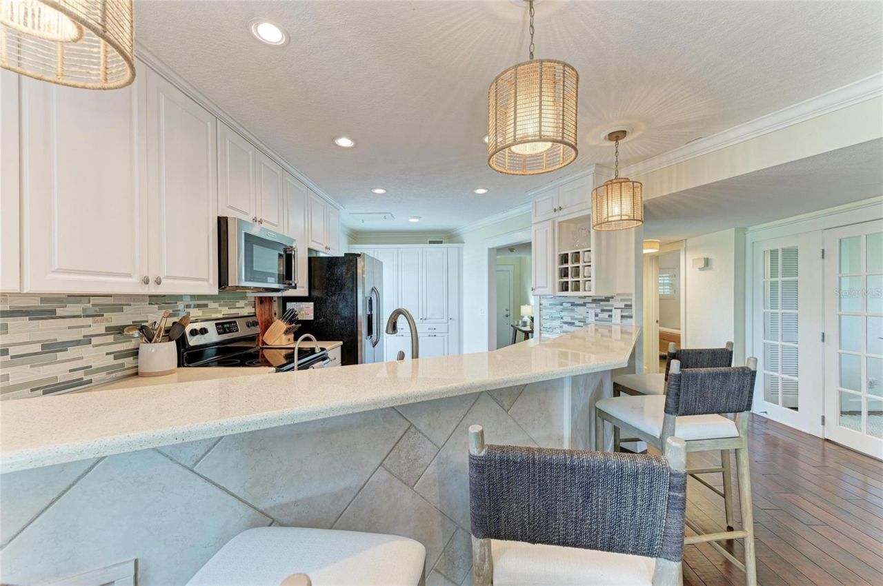 5320 Gulf Of Mexico Drive , Unit 204, Longboat Key, FL 34228 Photo