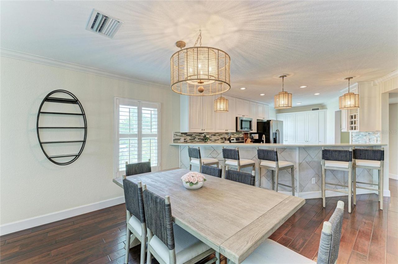 5320 Gulf Of Mexico Drive , Unit 204, Longboat Key, FL 34228 Photo