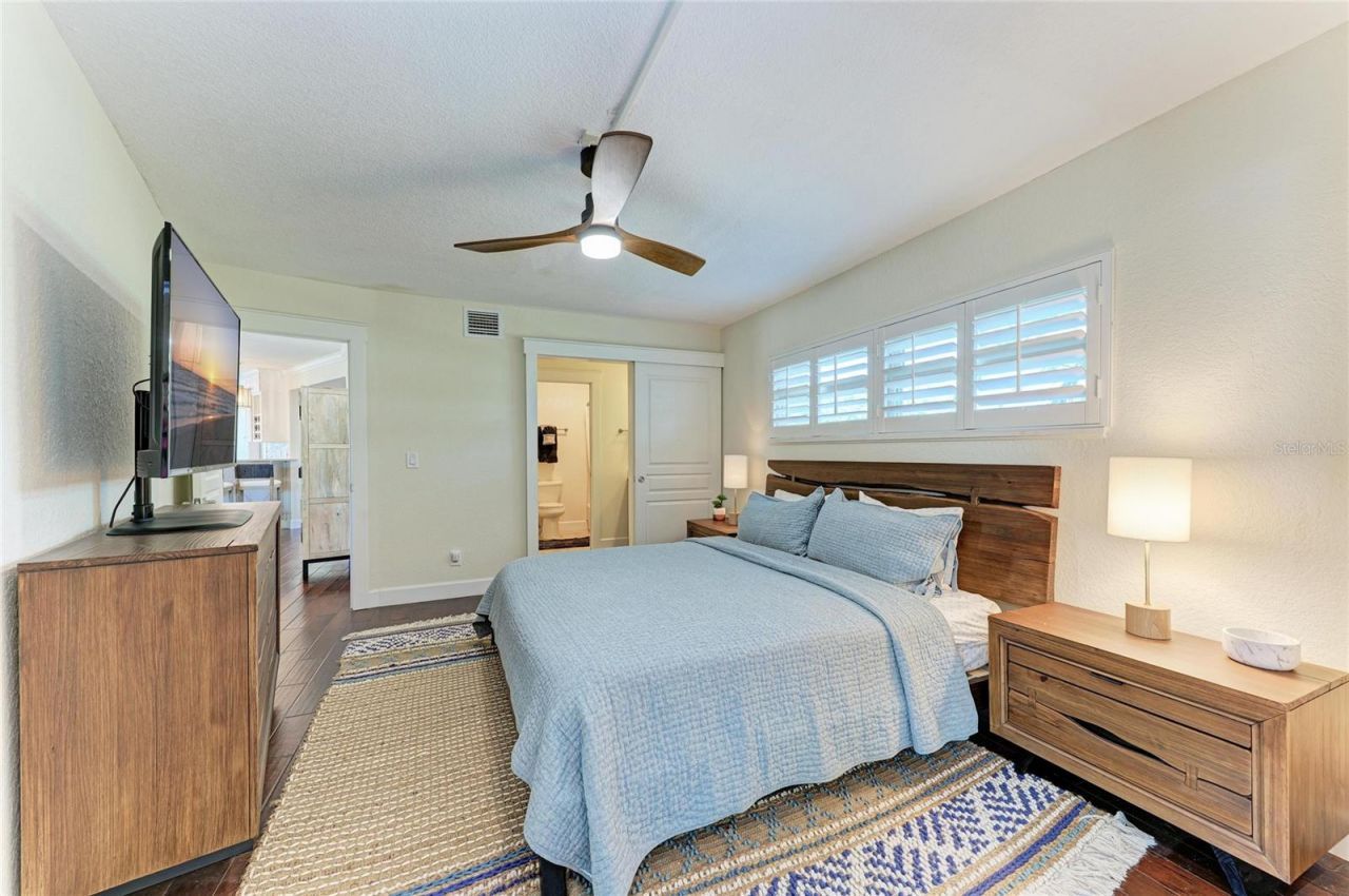 5320 Gulf Of Mexico Drive , Unit 204, Longboat Key, FL 34228 Photo