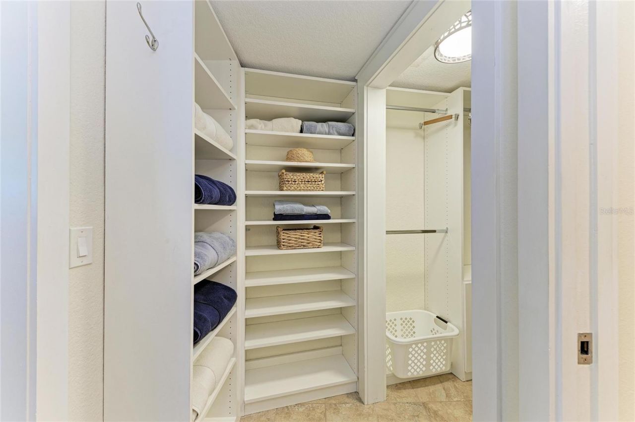 5320 Gulf Of Mexico Drive , Unit 204, Longboat Key, FL 34228 Photo