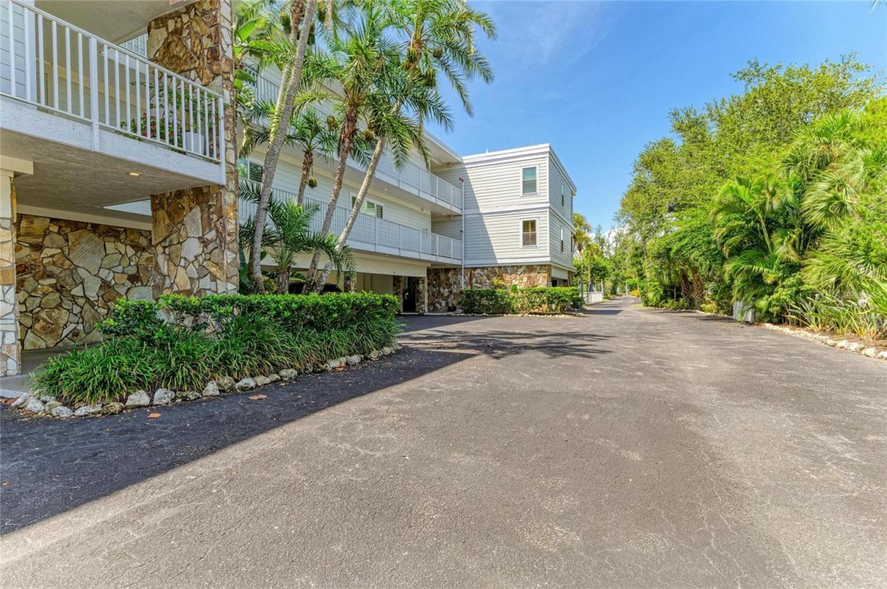 5320 Gulf Of Mexico Drive , Unit 204, Longboat Key, FL 34228 Photo
