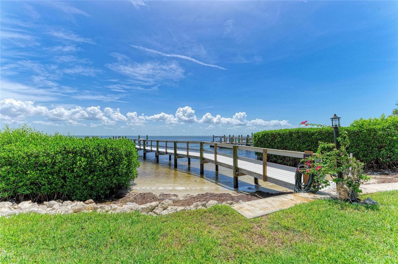 5320 Gulf Of Mexico Drive , Unit 204, Longboat Key, FL 34228 Photo