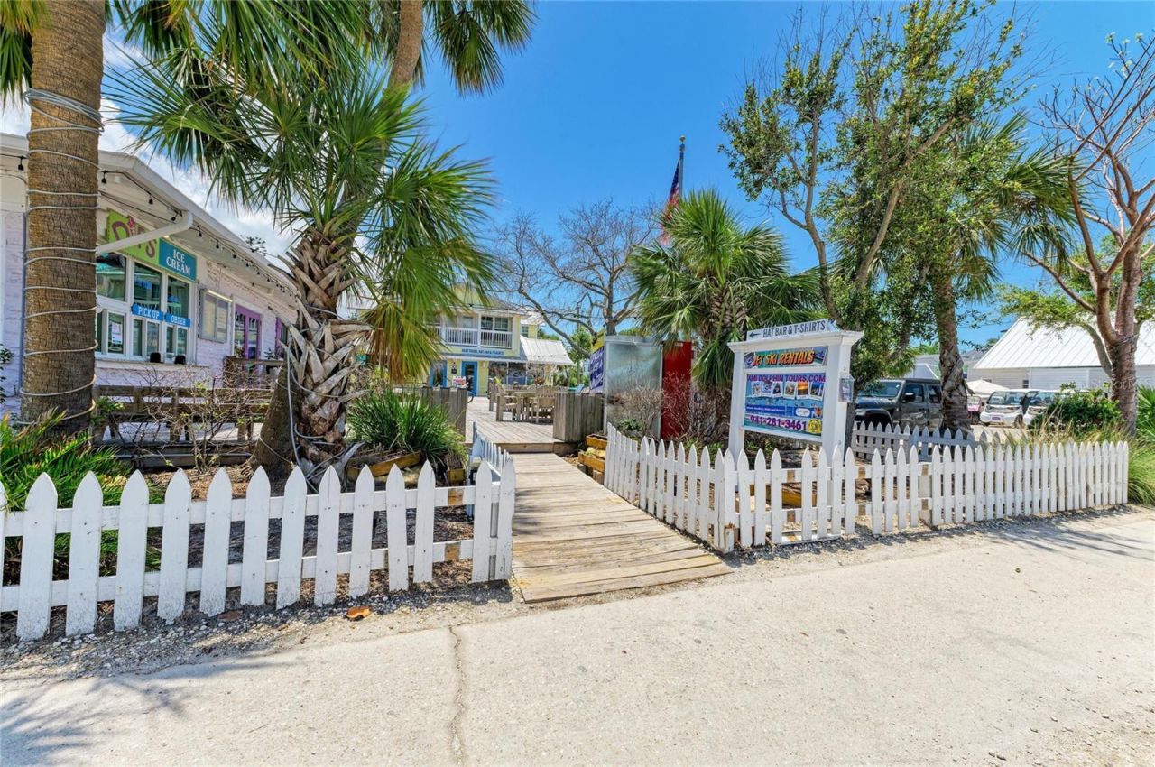 5320 Gulf Of Mexico Drive , Unit 204, Longboat Key, FL 34228 Photo