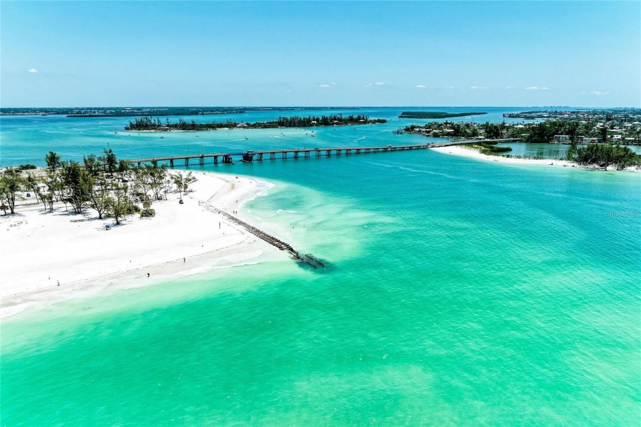 5320 Gulf Of Mexico Drive , Unit 204, Longboat Key, FL 34228 Photo