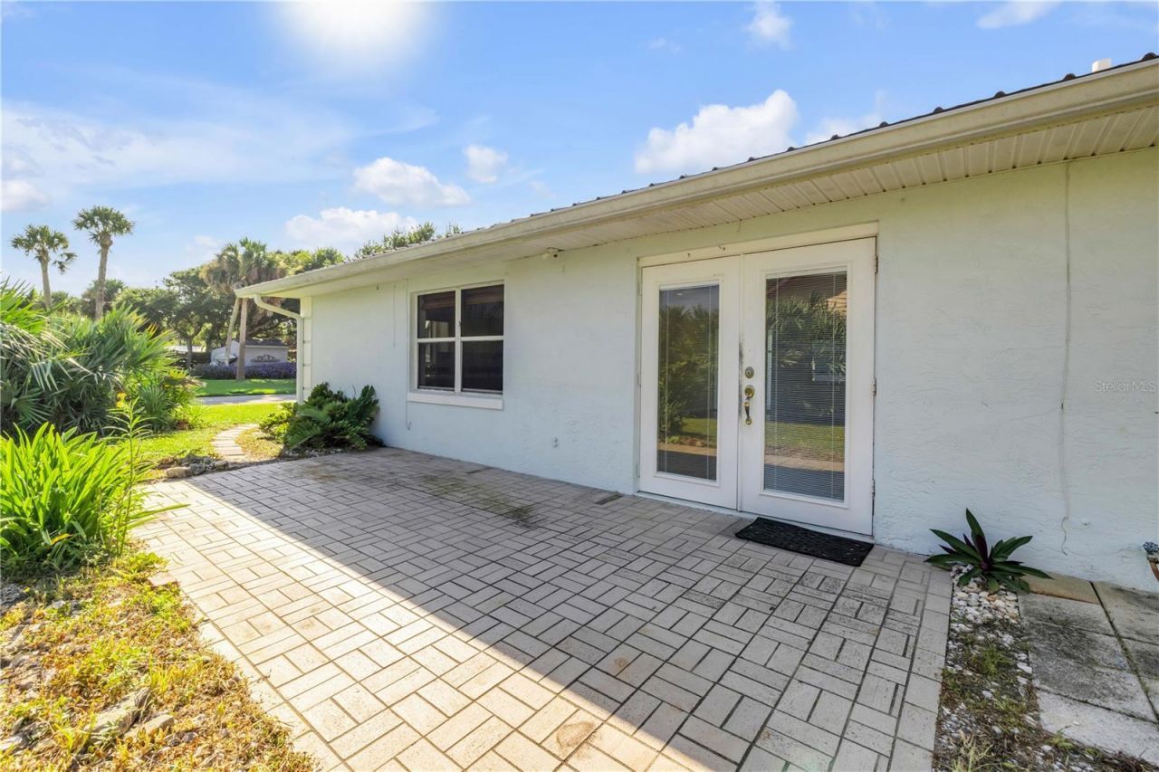 13 Hillside Drive, New Smyrna Beach, FL 32169 Photo
