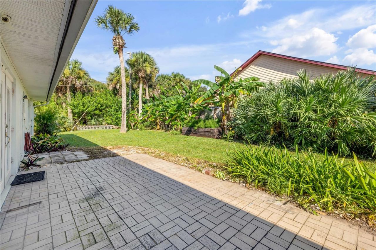 13 Hillside Drive, New Smyrna Beach, FL 32169 Photo