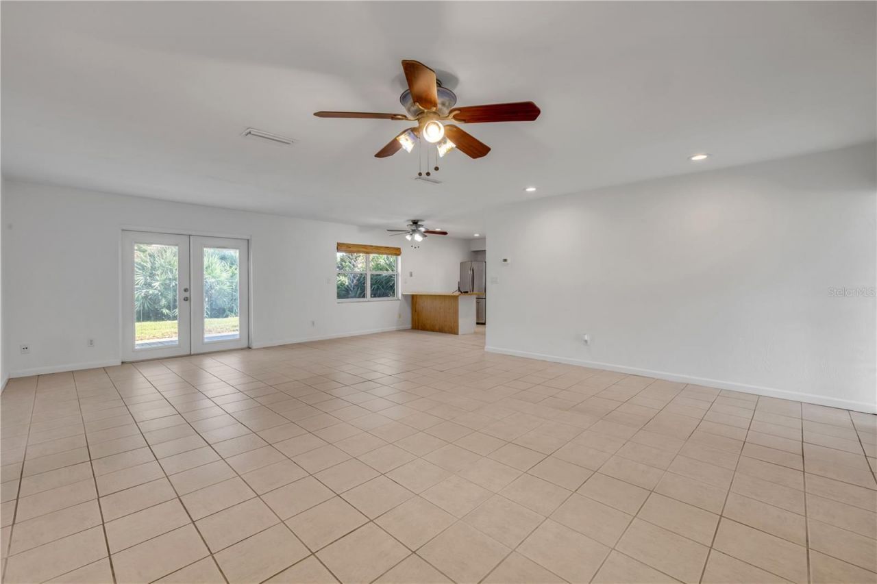 13 Hillside Drive, New Smyrna Beach, FL 32169 Photo