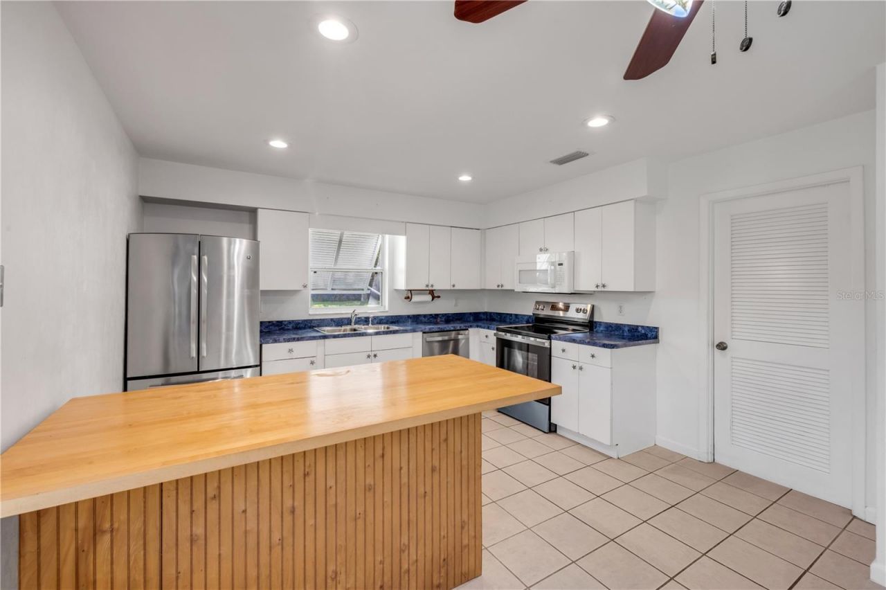 13 Hillside Drive, New Smyrna Beach, FL 32169 Photo