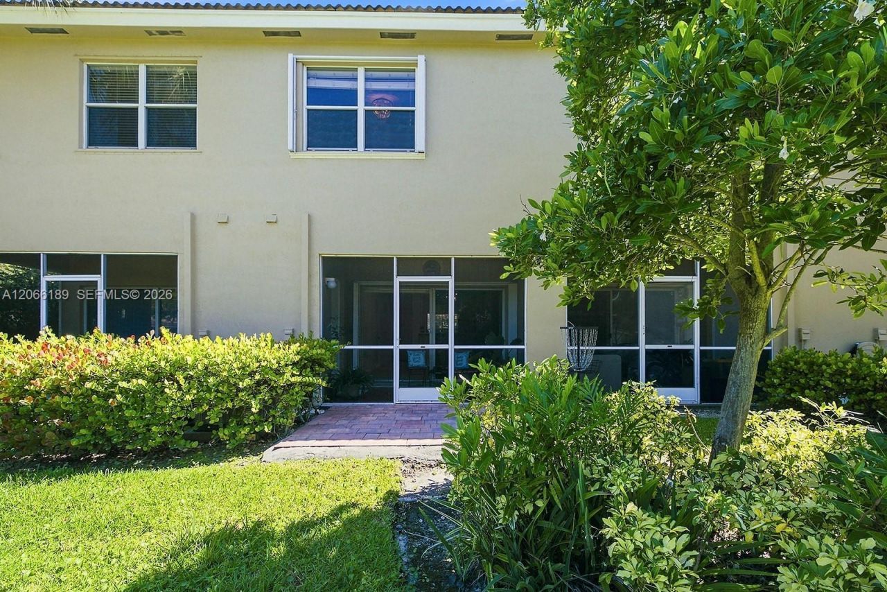12135 SW 3rd St , Pembroke Pines, FL 33025 Photo