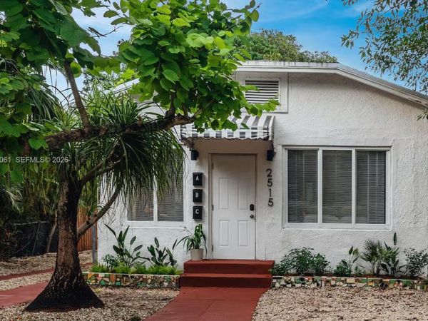 2515 NE 182nd St , North Miami Beach, FL 33160