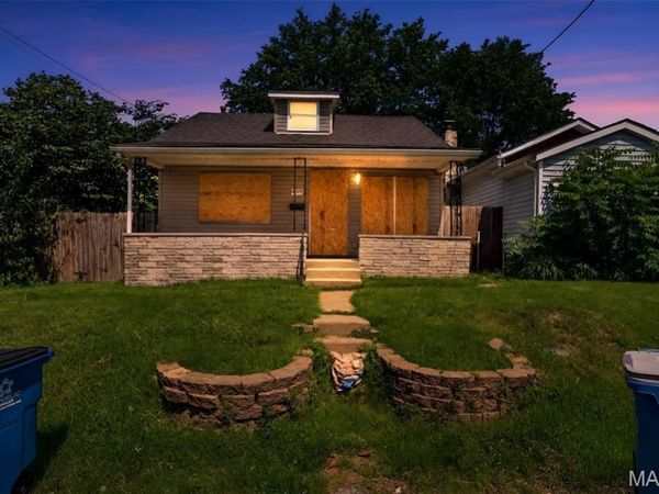 409 W Holden Avenue , St Louis, MO 63125