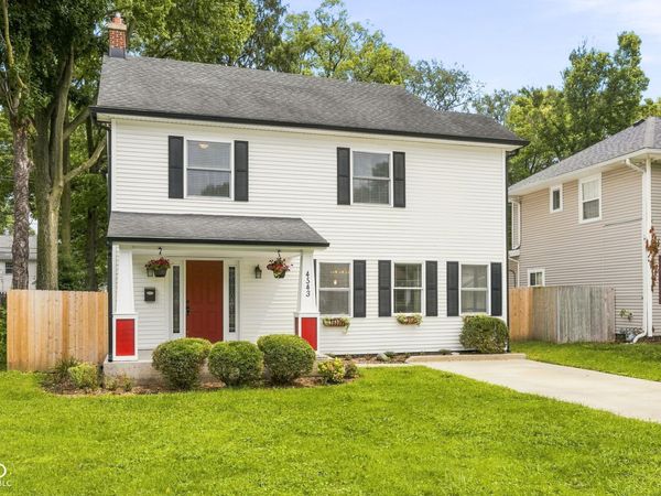 4543 Carrollton Avenue , Indianapolis, IN 46205