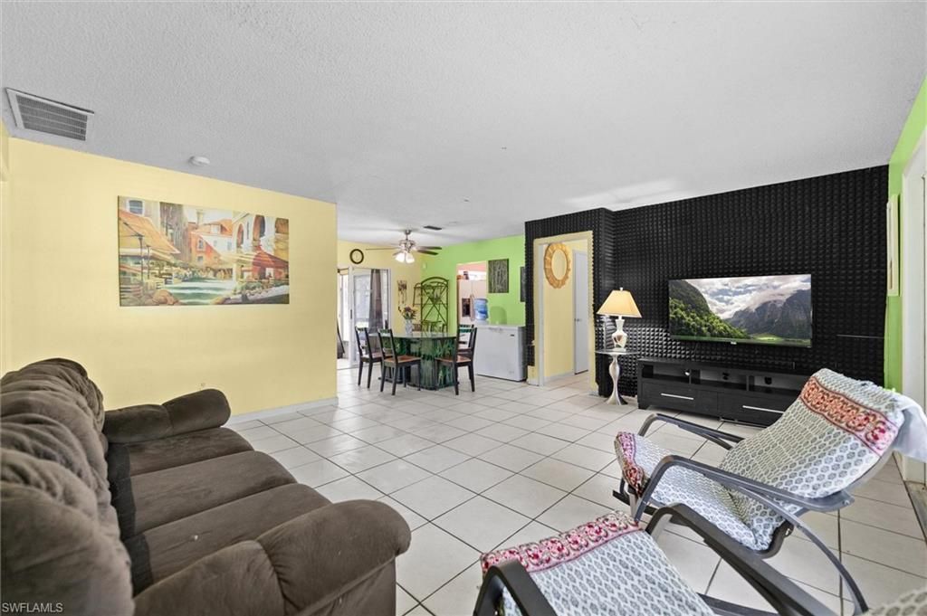 918 Mckinley Ave , Lehigh Acres, FL 33972 Photo