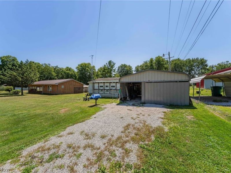 7018 Pymatuning Lake Road, Andover, OH 44003 Photo 3