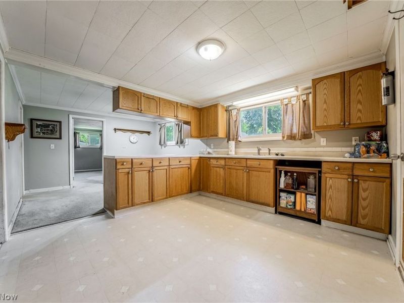 7018 Pymatuning Lake Road, Andover, OH 44003 Photo 5