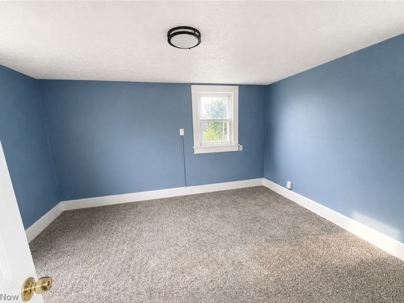 30 E Channel Street, Newark, OH 43055 Photo 10