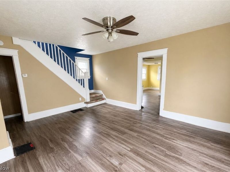 30 E Channel Street, Newark, OH 43055 Photo 4