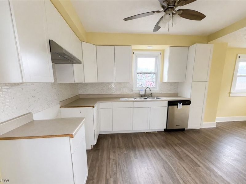 30 E Channel Street, Newark, OH 43055 Photo 7