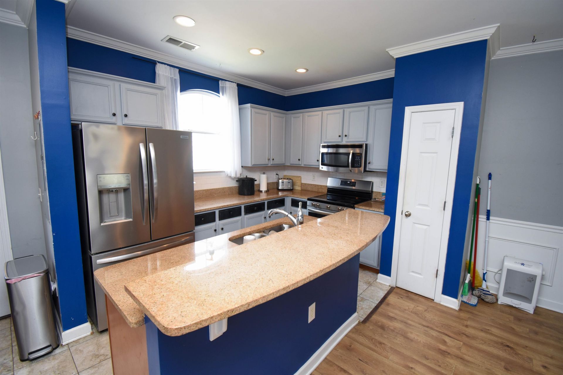 3564 Alexandria Ave. Photo 9